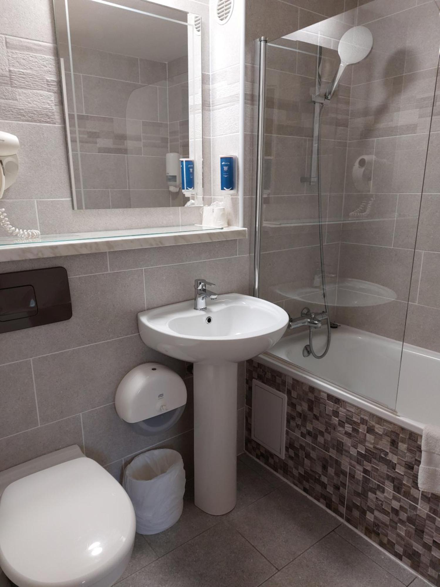 Brit Hotel Bosquet Carcassonne Cite Экстерьер фото