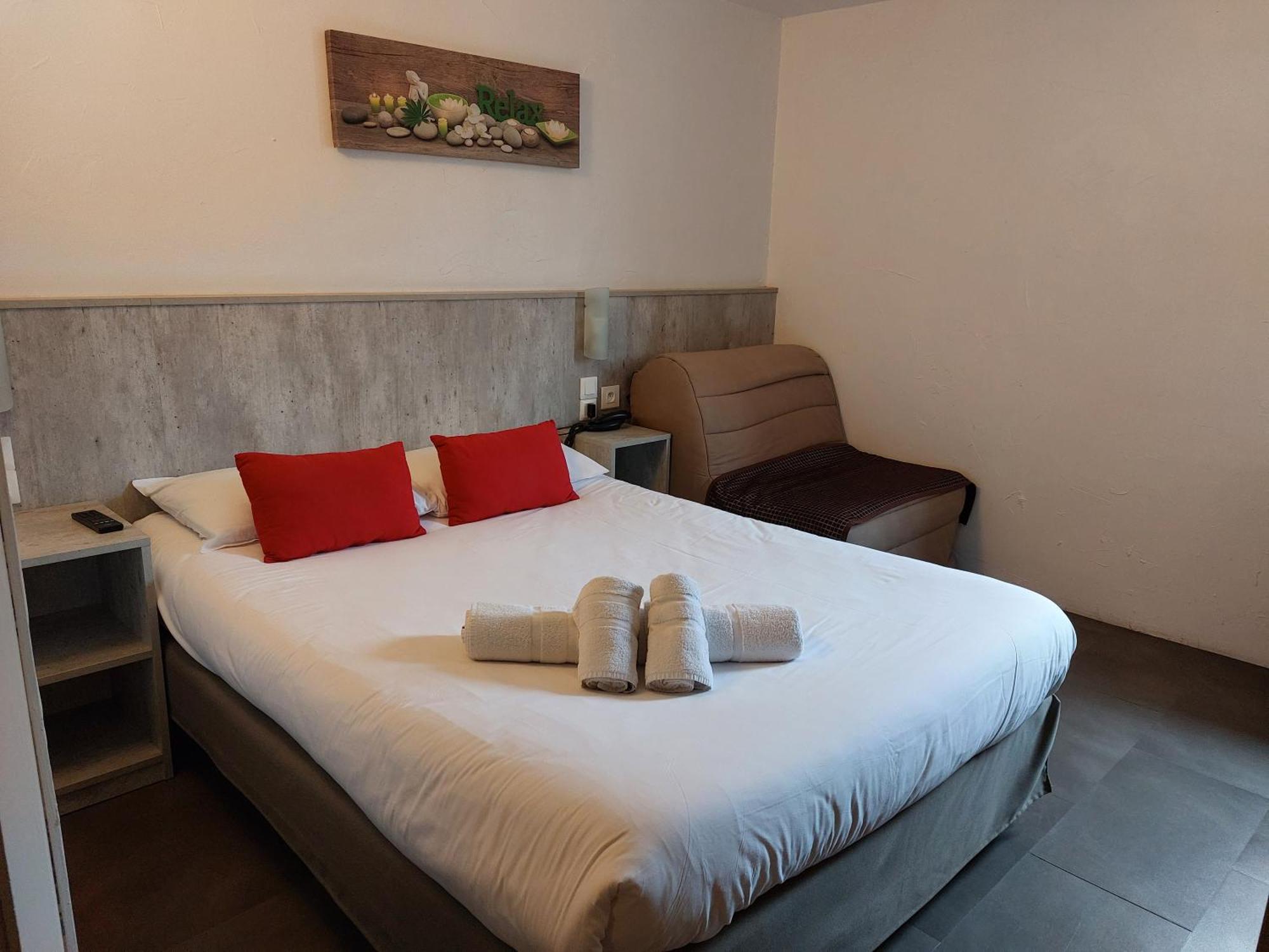 Brit Hotel Bosquet Carcassonne Cite Экстерьер фото